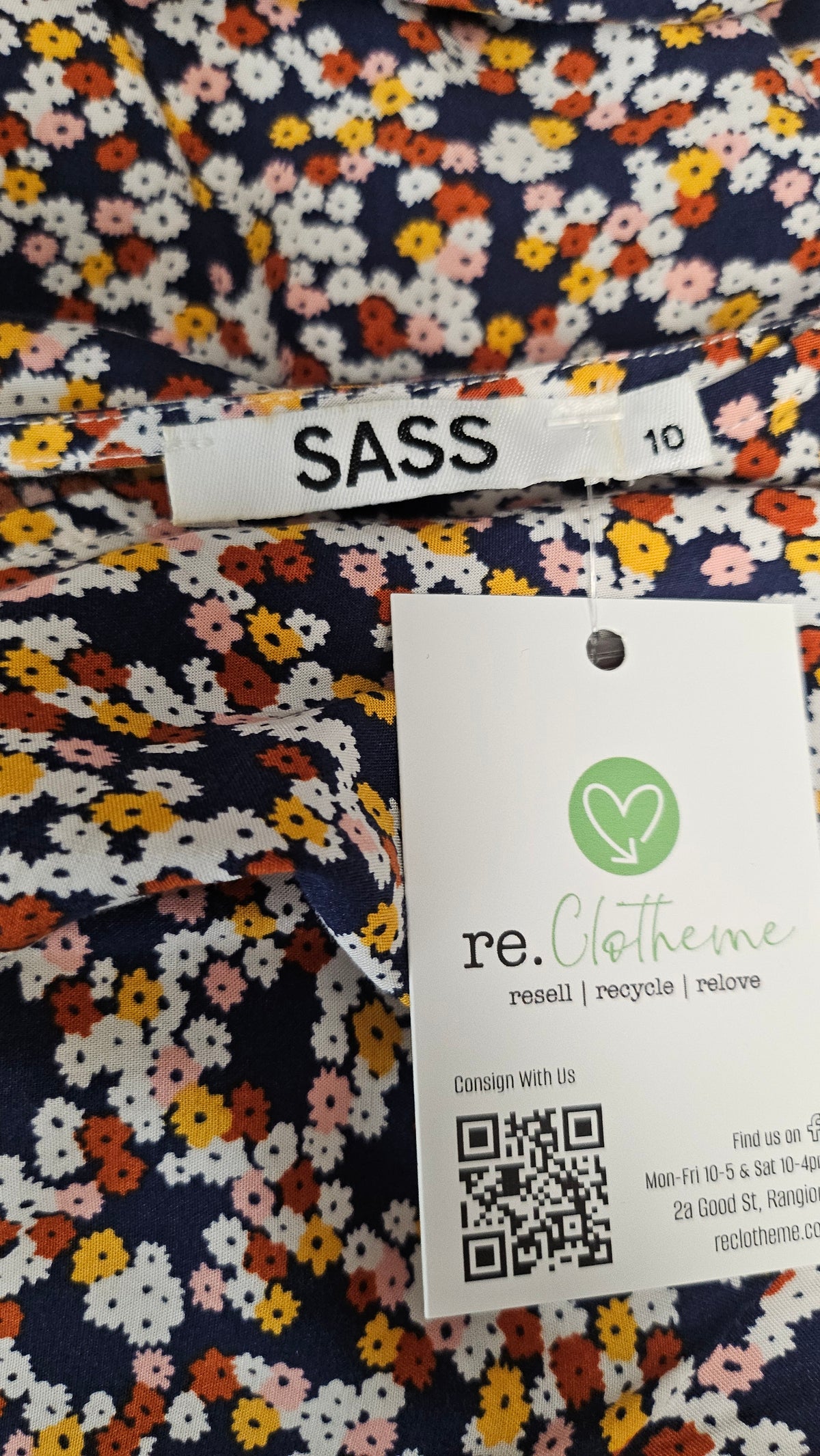 Sass Floral Midi Dress (10)