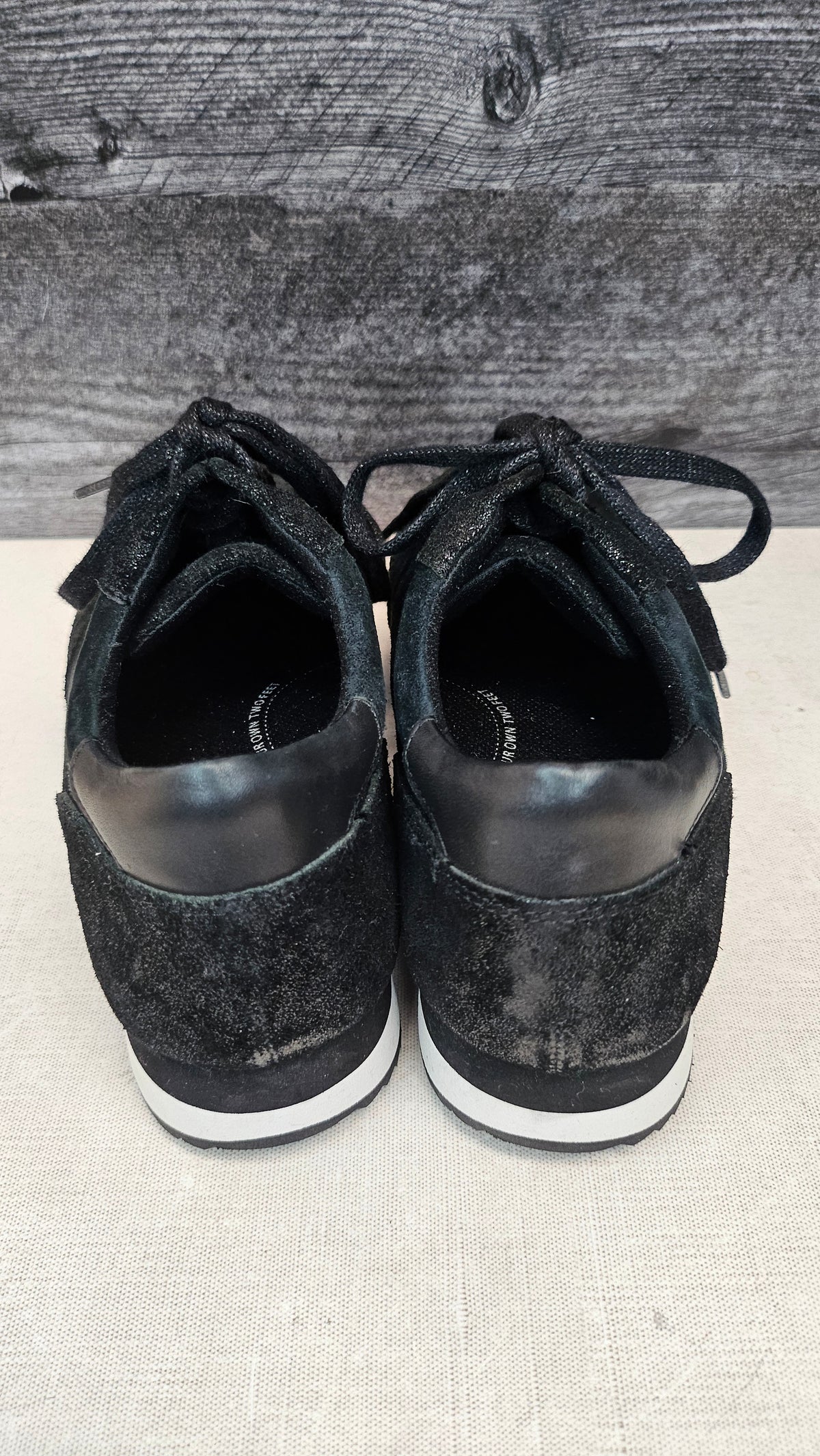 Ziera Black Suede Sneakers (39)