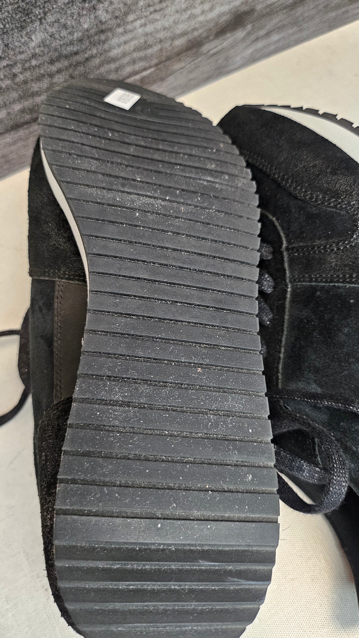 Ziera Black Suede Sneakers (39)