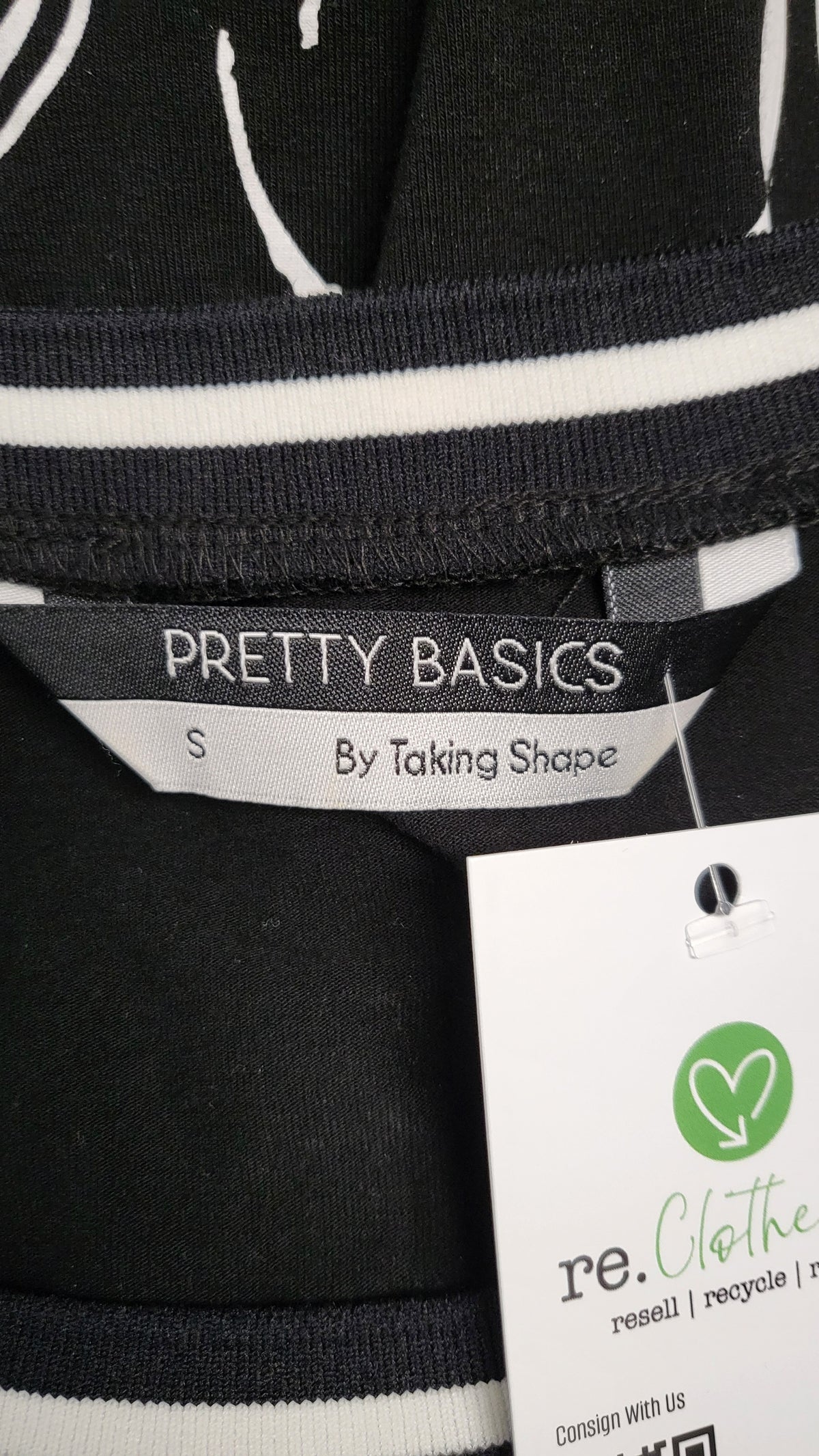 Pretty Basics Black & White Tulip Dress (18)