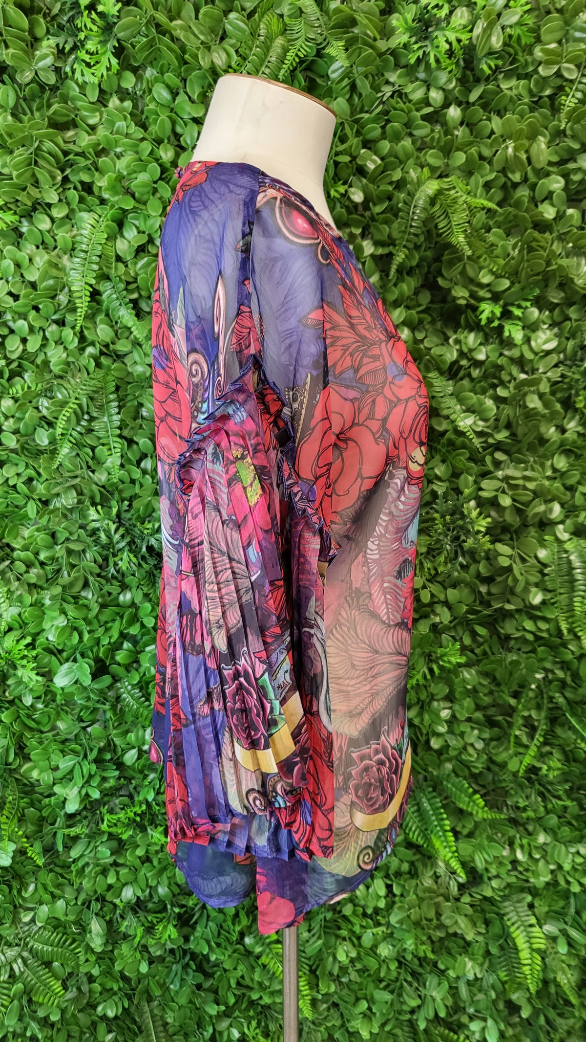 Annah Stretton Floral/Wing Pleat Sleeve Top (10)