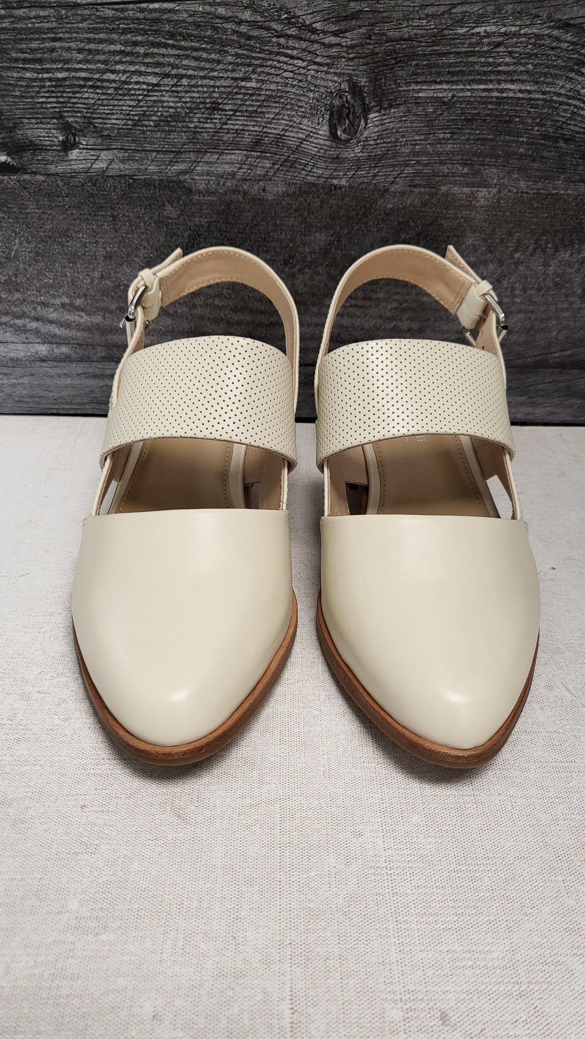 Isabella Anselmi Cream Leather Slingbacks BNWT (38)