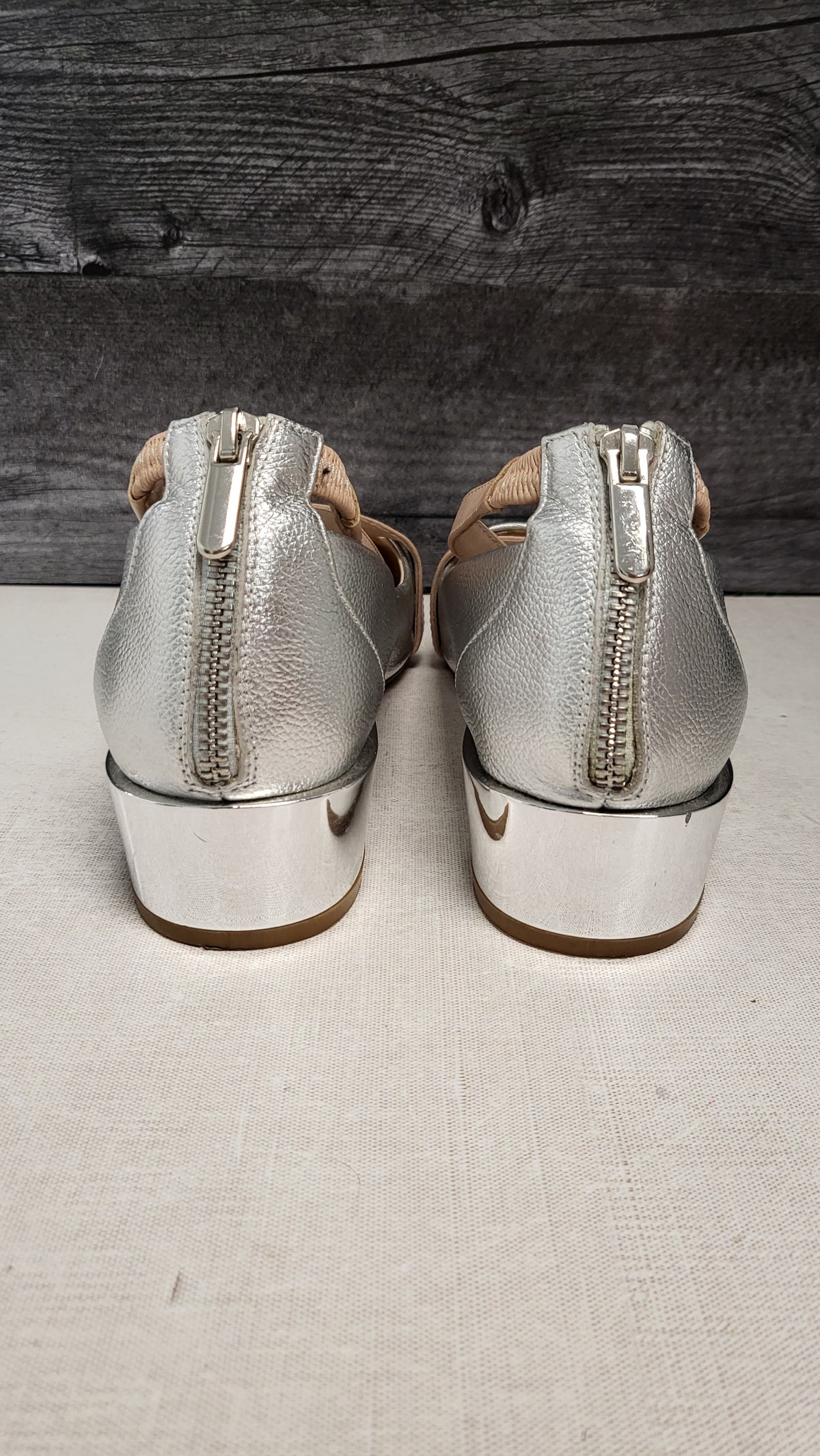 Mi Piaci Silver Ballet Flats (40)