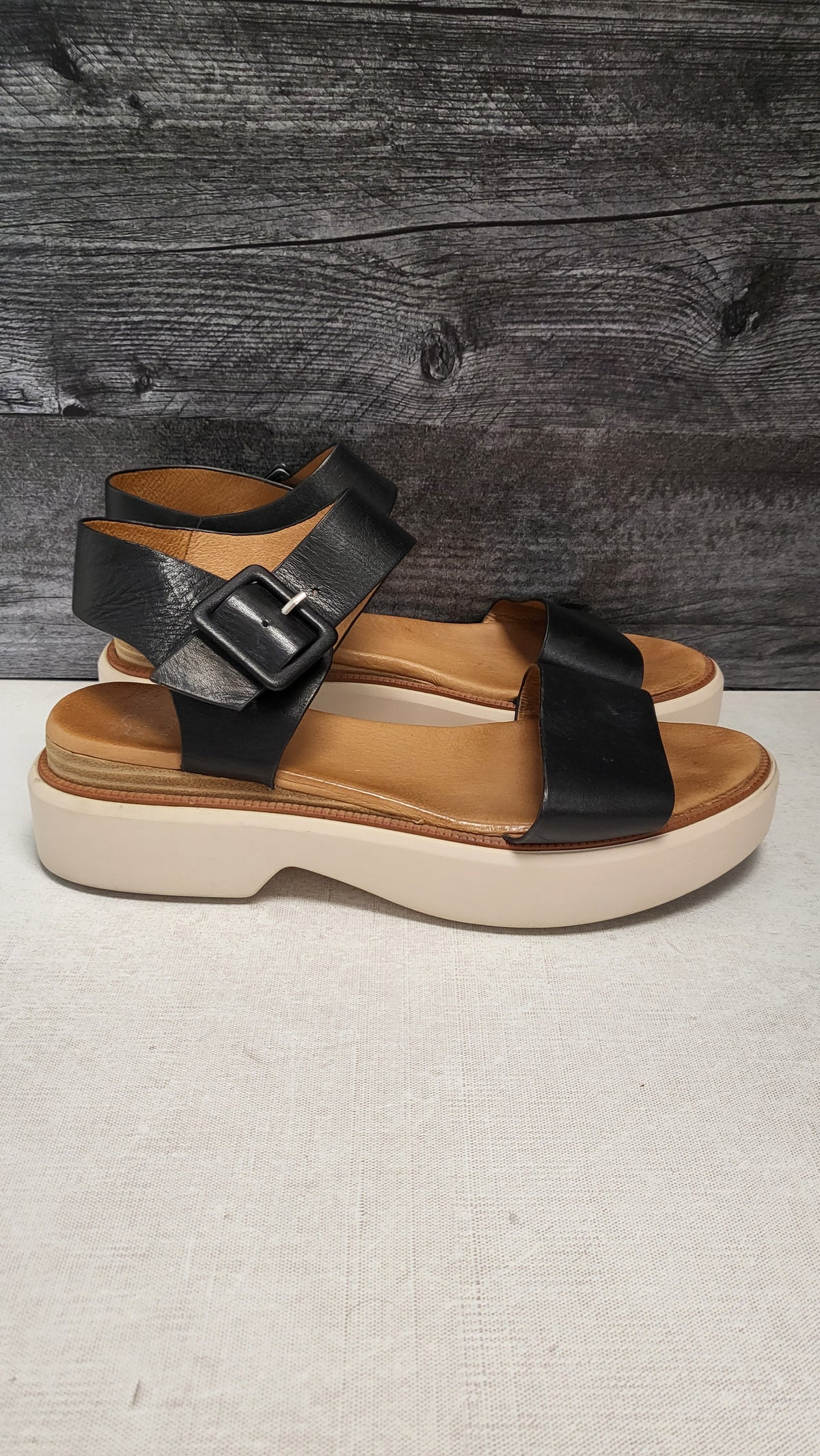 Eos Black Briar Leather Sandals (41)