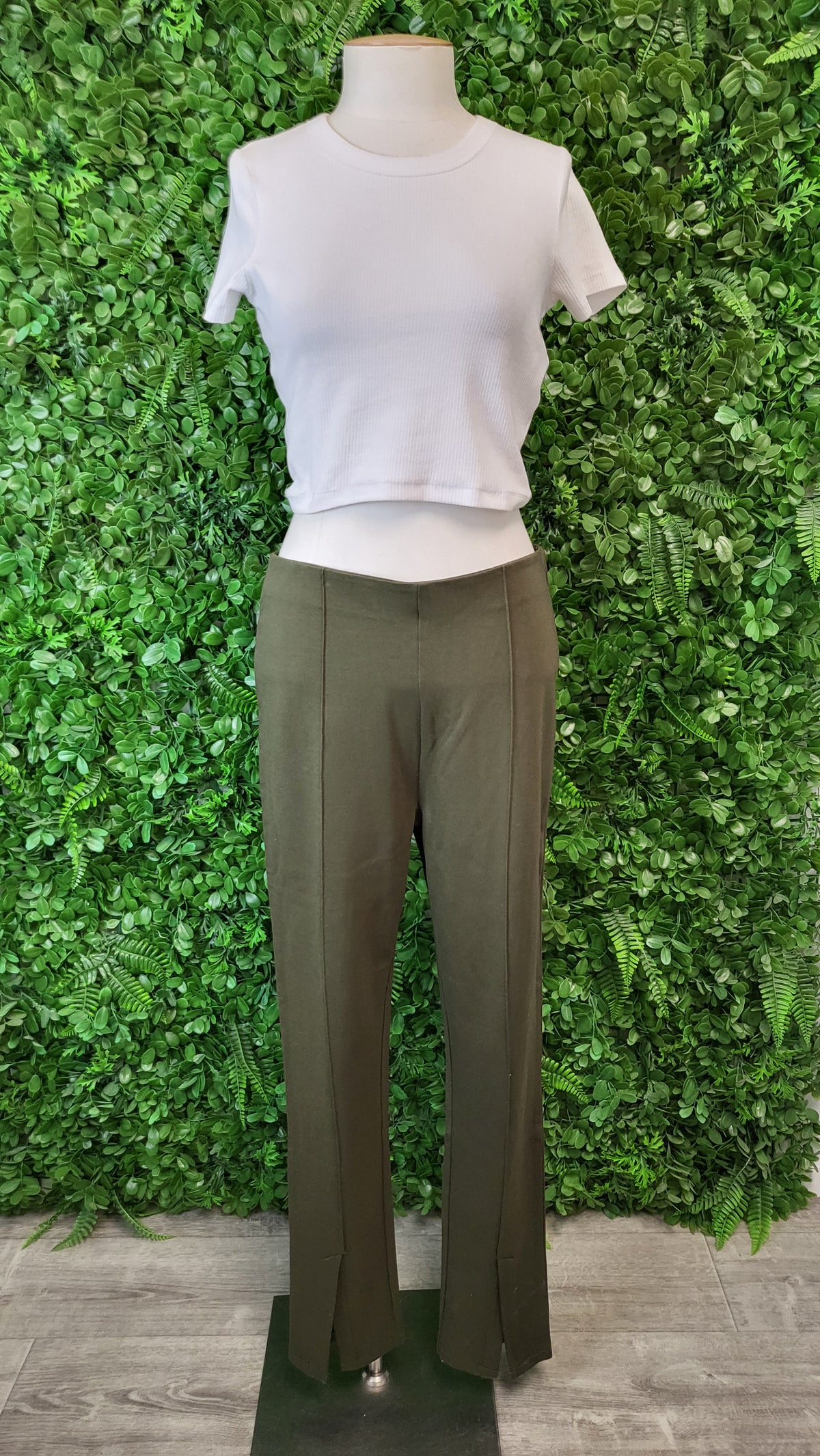 Stella+Gemma Khaki Tahoe Pant BNWT (12-14)