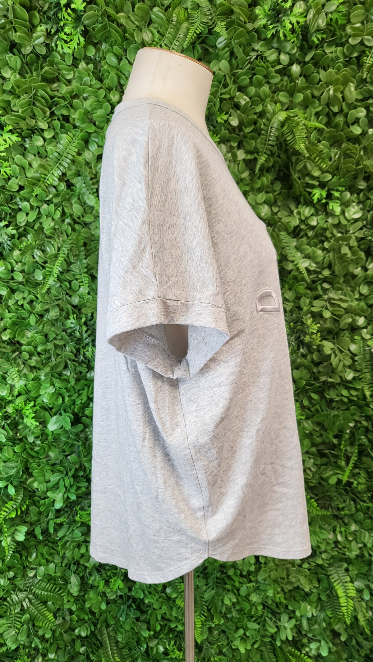 Decjuba Gray Logo Top (16)