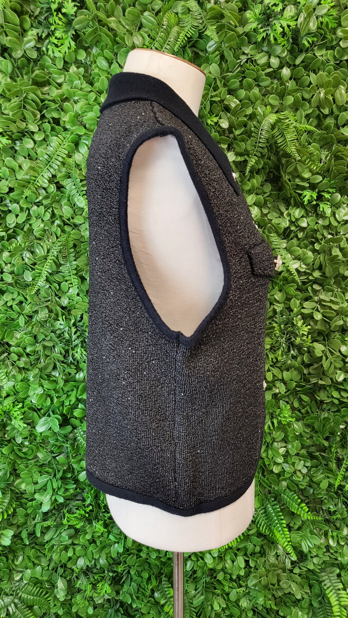 Decjuba Black Jane Vest BNWT (14-16)