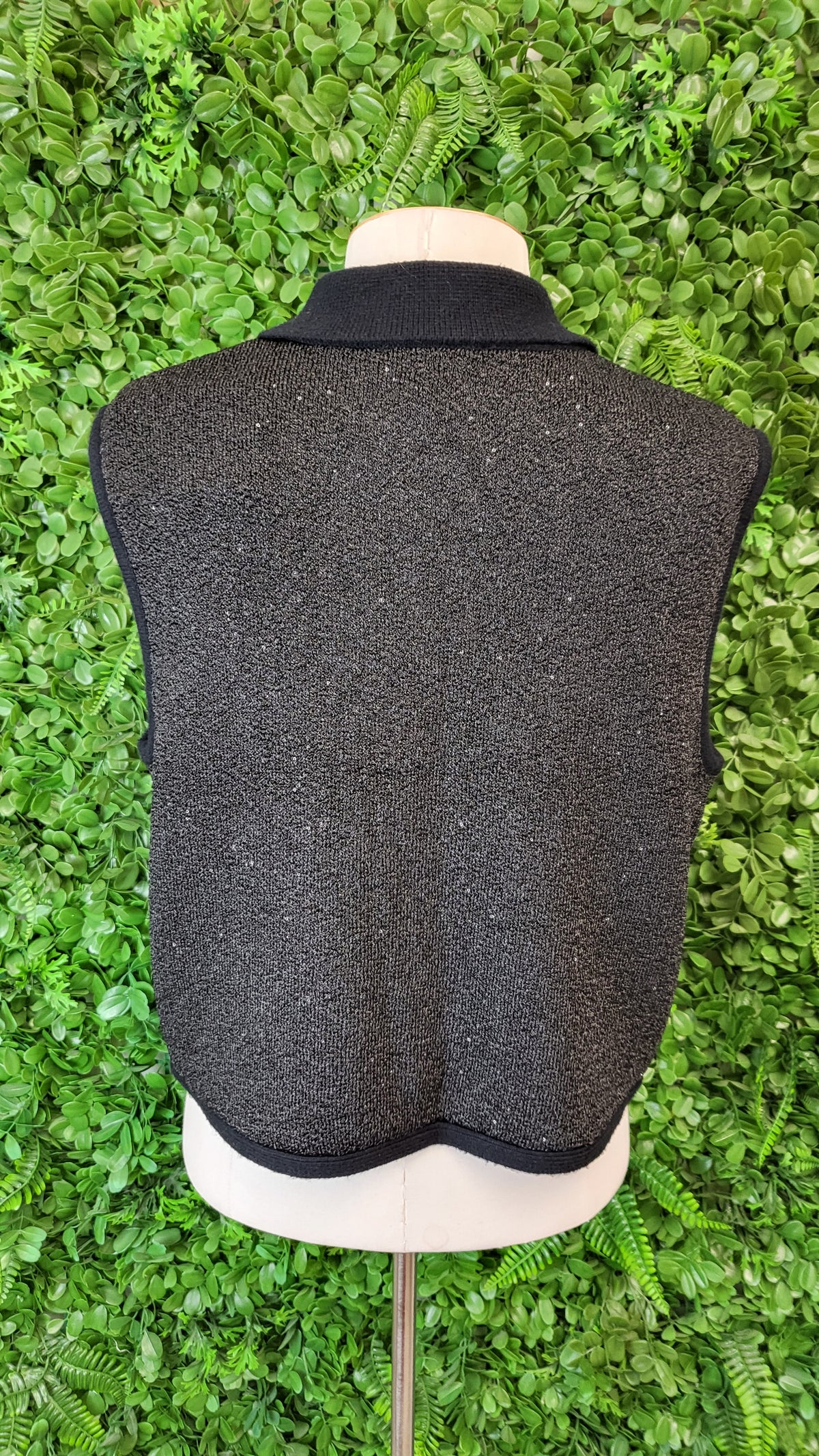 Decjuba Black Jane Vest BNWT (14-16)