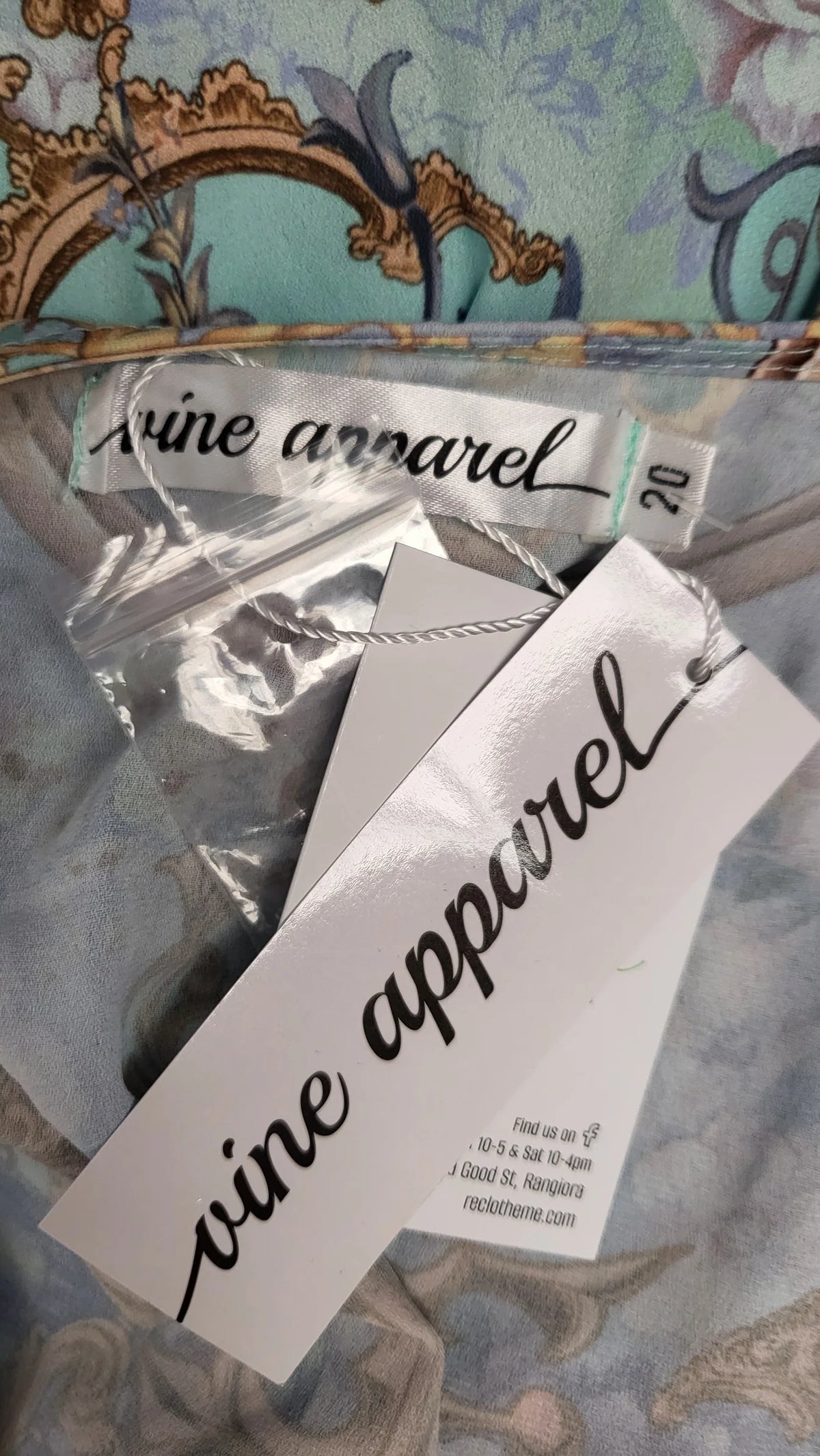 Vine Apparel Multi Lotus Dress BNWT (20)