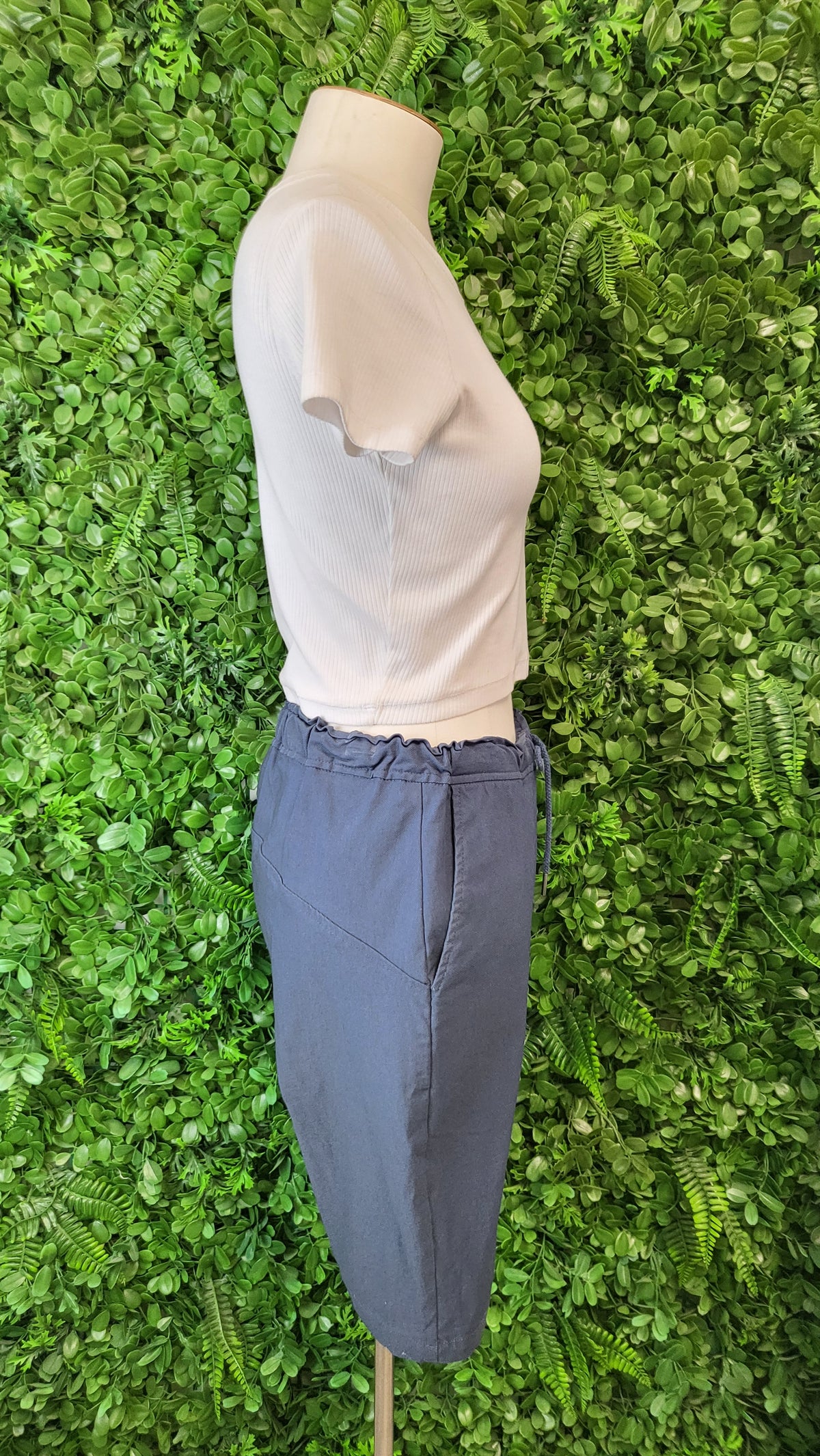 Moochi Navy Knee Shorts (10)