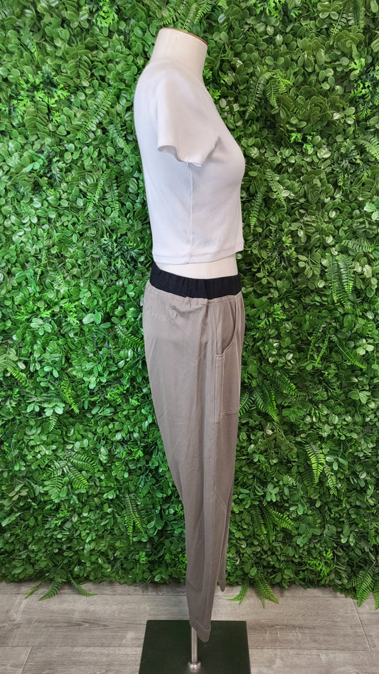 Repertoire Khaki Drop Crutch Pant (8)