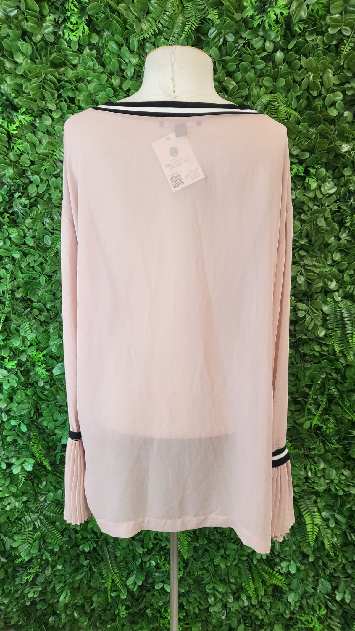 Lounge  by Repertoire Blush Pleat Sleeve Top (10)