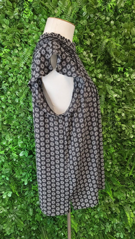 Loft Black/White Pleat Top (14)
