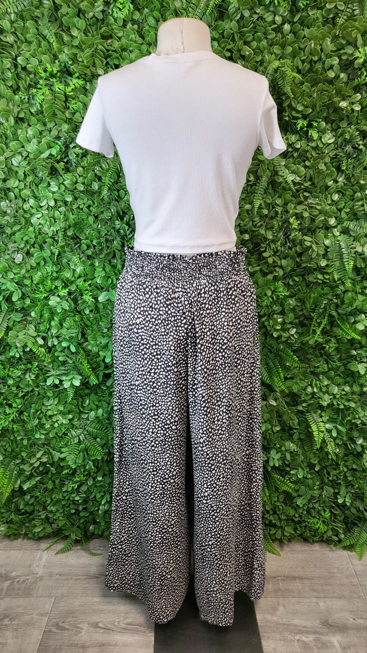 Shine On Label Print Wide Leg Pant (10)