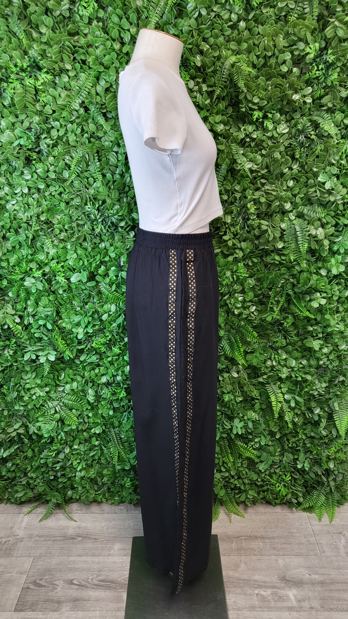 Vine Apparel Black Heart Stripe Pant (20)