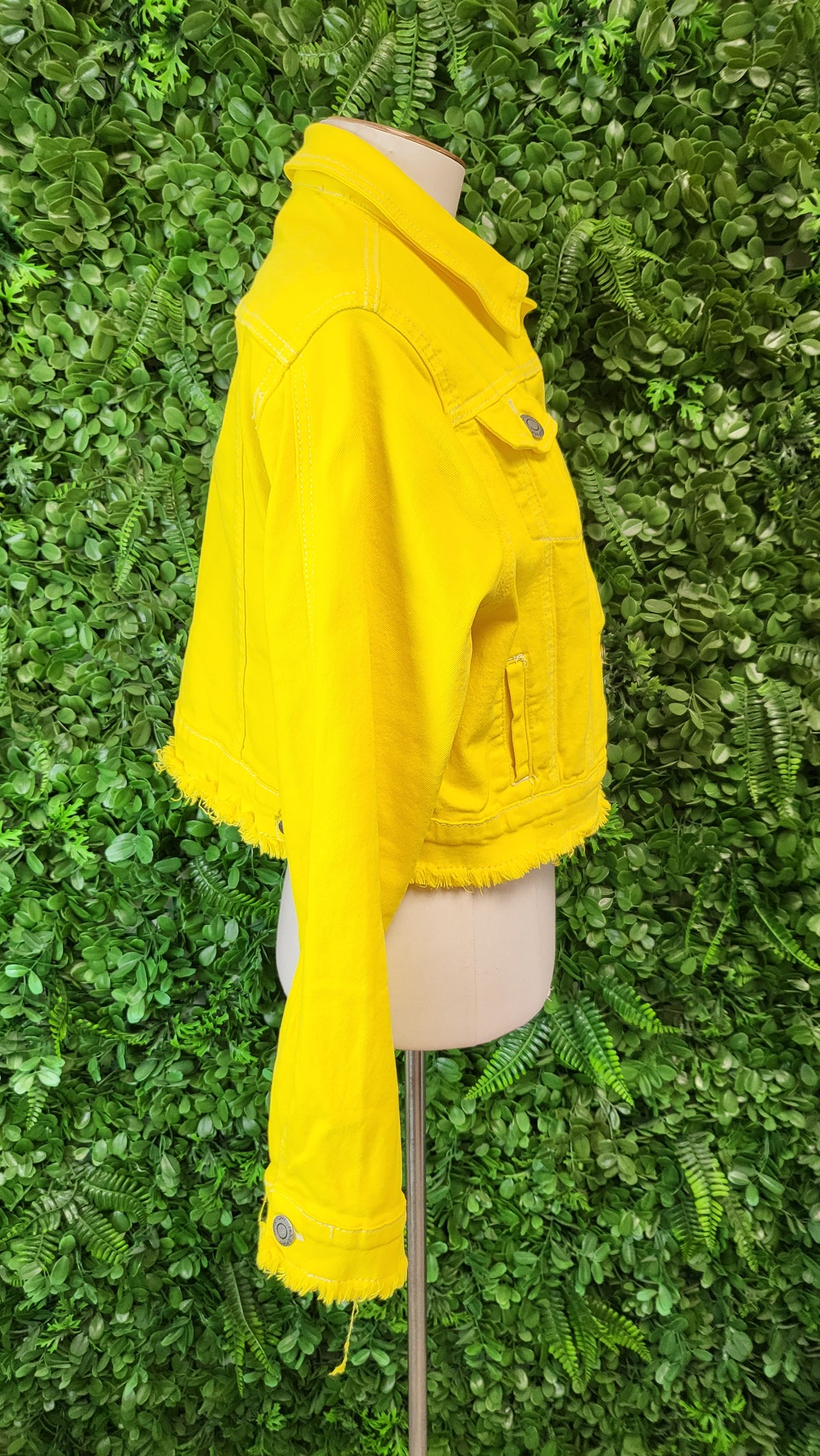 Proud Poppy Yellow Crop Denim Jacket (14)