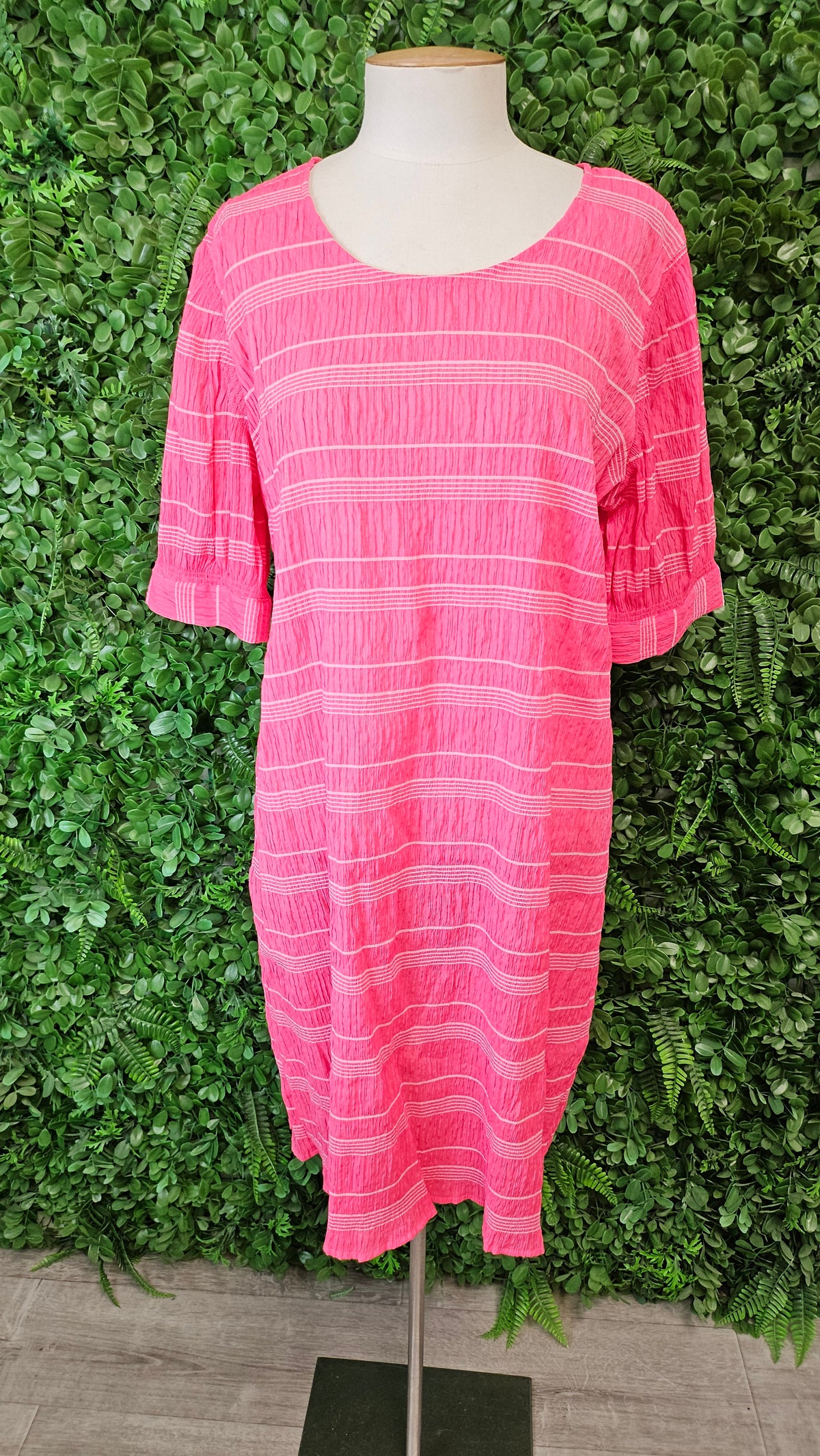Oh3 Pink Textured Dress